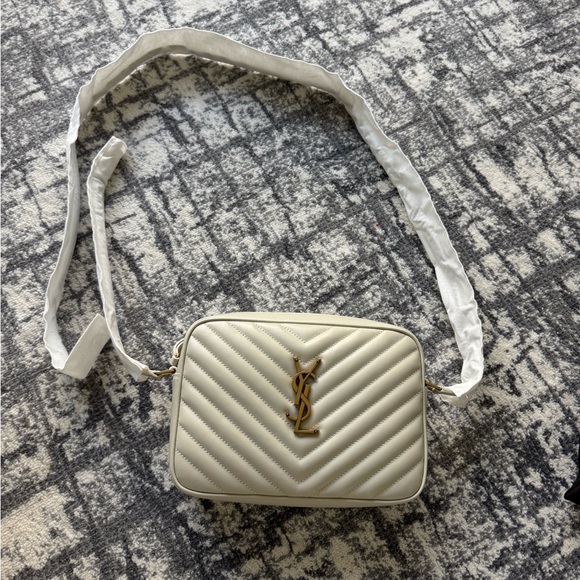 NWT YSL Lou Medium Quilted Leather Shoulder Bag - Picture 3 of 3